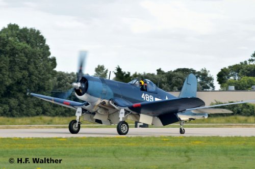 Revell Germany Vought F4U-1A Corsair Plastic Model Kit (1/32 Scale)
