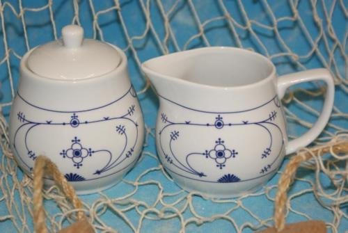 Ocean-Line Milk and Sugar Set Milk Jug and Sugar Bowl Indian Blue / Straw Flower Porcelain