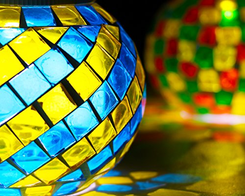 Christmas Solar Garden Table Light Mosaic Glass Ball Light with Color Changing Waterproof Outdoor Light Decorations for Christmas Halloween Decarations ,Outdoor Lawn (Yellow+Blue)
