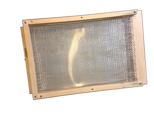 GreenBeehives.com 8 Frame IPK Screened Bottom Board & Small Hive Beetle Trap - //coolthings.us