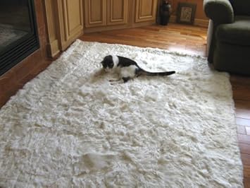 SoftRugs 6feet x 7feet size White Suri Alpaca NoPattern Alpaca Area Ru
