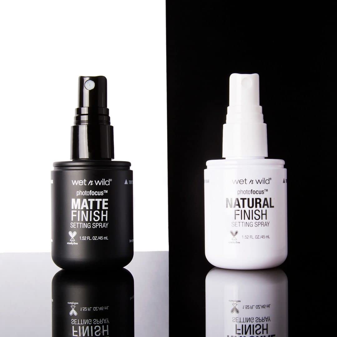 wet n wild Photo Focus Setting Mist, Up to 24HR Wear, Lightweight & Nourishing Aloe Formula, Suitable for All Skin Types, Cruelty-Free & Vegan - Seal the Deal