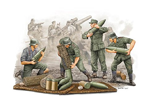 Trumpeter German Field Howitzer Carrying Crew Figure Set, Scale 1/35, 4-Pack