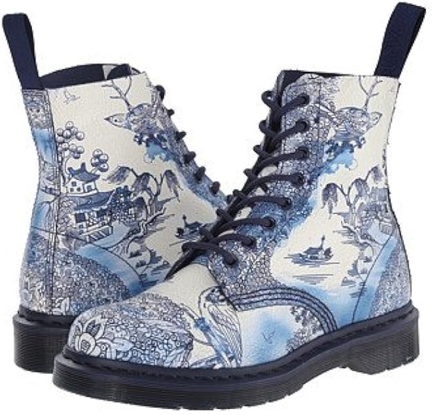 dr martens cristal suede