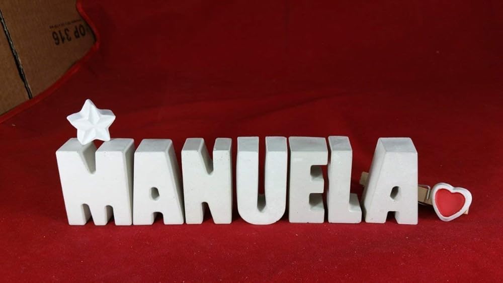 Beton, Steinguss Buchstaben 3 D Deko Schriftzug Namen MANUELA als Geschenk verpackt! Ein