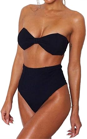 hot chicks in swimsuits