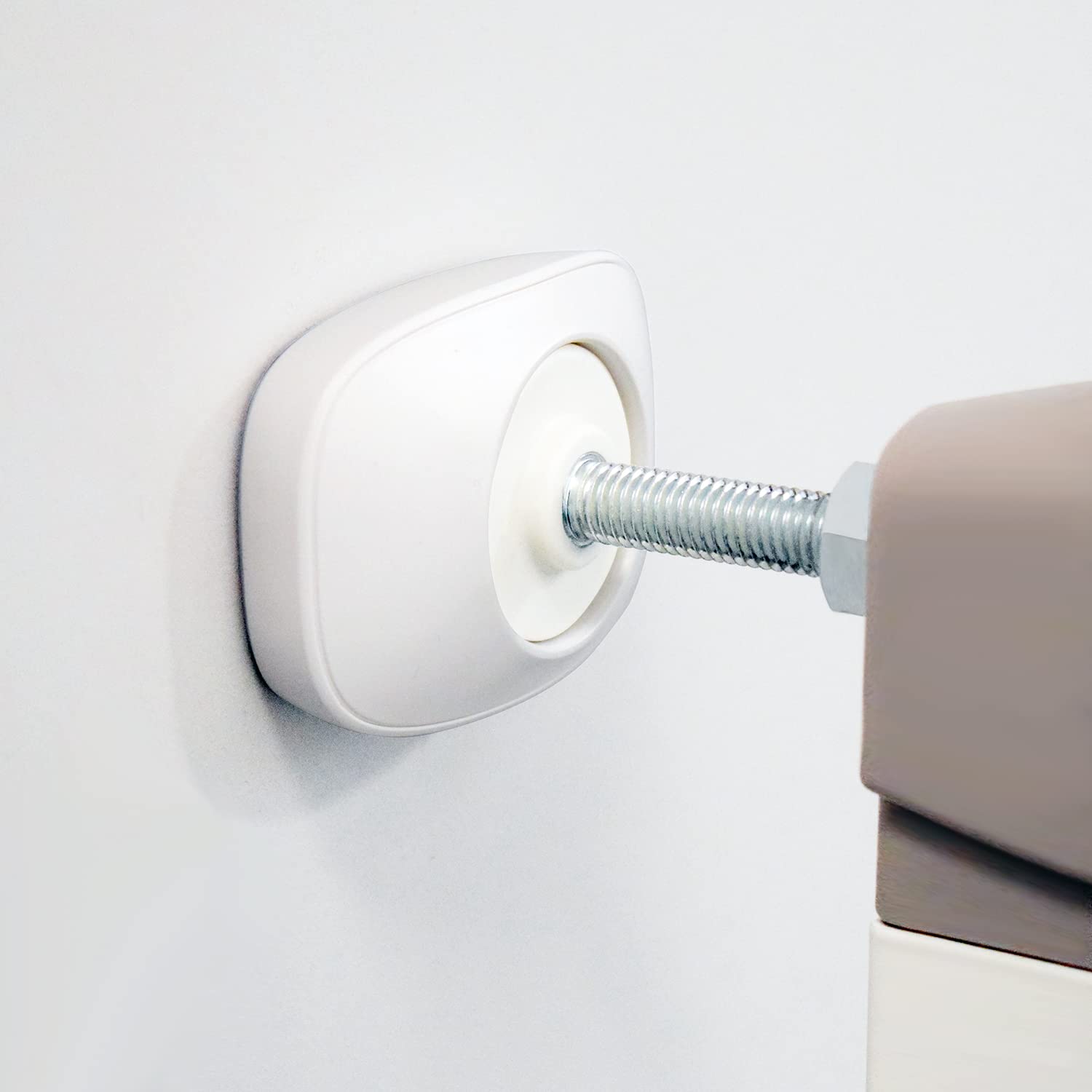 BeeGo® 4-Pack Baby Gate Wall Protectors – Self-Adhesive Pressure Pads for Retractable Stair Gates – No-Drill Safety Extension for Baby & Pet Barriers