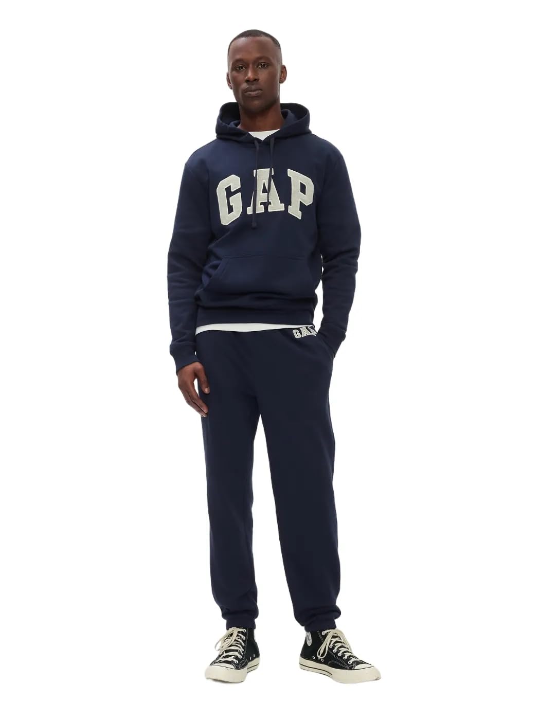 GAP Mens Logo Fleece Joggers Tapestry Navy V2 M Image GAP Mens Logo Fleece Joggers Tapestry Navy V2 M Image
