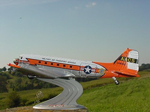 Case of 6 1/72 U.S. Air Force 1959 USAF Airways & Communications Service Military Air Transport Service DC-3 C-47 Airplane - Ertl