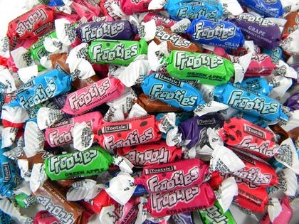 Tootsie Frooties Fruit Chews Individually Wrapped Candy (2.5 lbs) Sharing Size Bag - Thumbnail 4