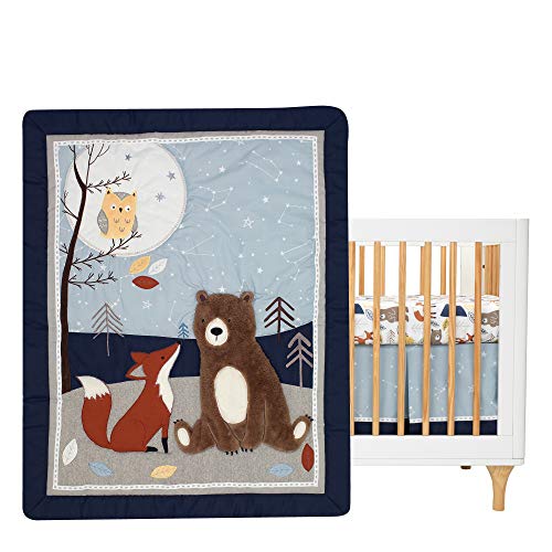 Blue sky-patterned 100% cotton crib sheet.