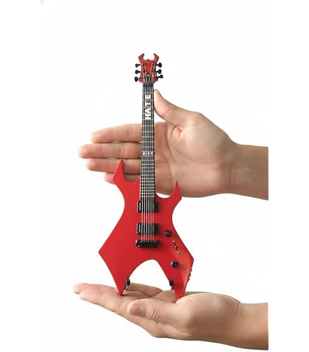 Amazon.com: Axe Heaven JH-603 Jeff Hanneman Raiders Miniature