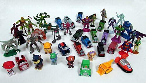 Boys Super Hero Action Figure 45 Piece Deluxe Play Set Featuring Random Characters from Thomas the Train, Teenage Mutant Ninja Turtles, Superman, and Paw Patrol - Random Figures Range from 1.5" to 2.5
