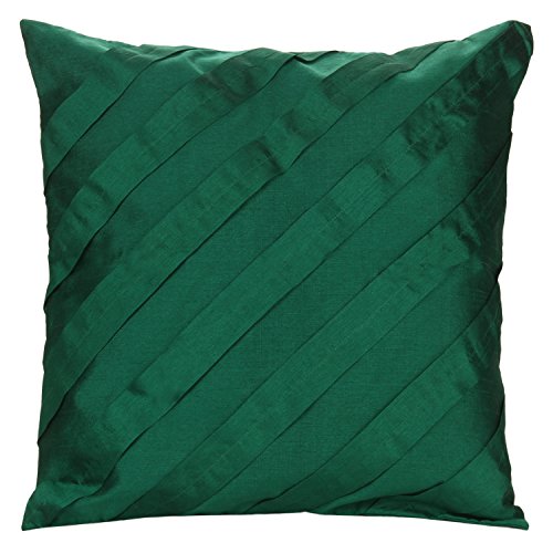 The White Petals Green Pillow Cases Diagonal Pleated 18x18