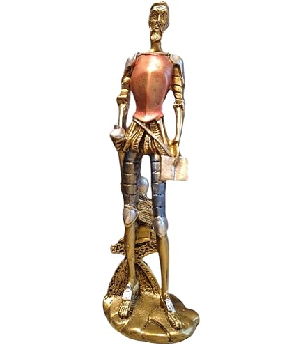 Amazon.com: LLADRÓ Don Quixote Standing Up Figurine. Porcelain
