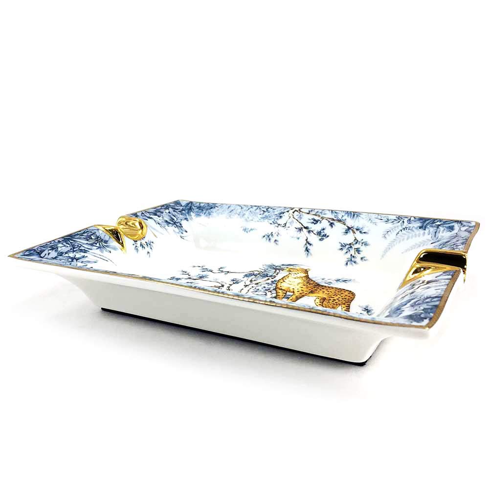 LUBINSKI Cigar Ashtray 2 Cigar Holder Ceramic Ashtray Retro Pattern Tray Design for Outdoor Patio Household Office Decoration (White)