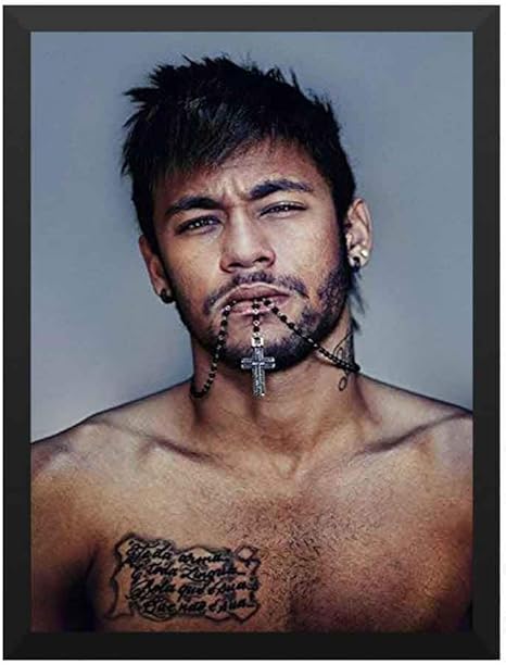 Amazon Co Jp ハンギングペインティング ネイマール 写真 Neymar Fcバルセロナ Barcelona ブラジルのポスター 黒フォトフレーム ファッション絵画 壁飾り 家族壁画装飾 サイズ 33x24cm 額縁を送る ホーム キッチン