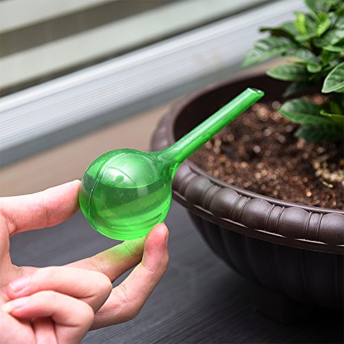 4 Pcs Plant Automatic Watering PVC Bulbs Plant Watering Globes Automatic Watering Bulbs Plants Flowers Irrigation Tool self Watering Globes Stakes (Clear+Green)