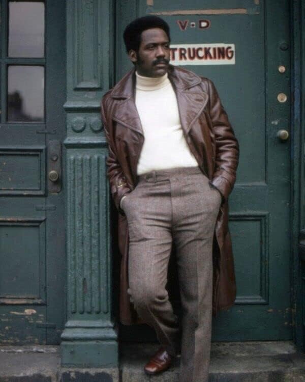 Photographs - SHAFT Richard Roundtree Iconic Brown Leather Jacket Pose in Harlem 8x10 Photo