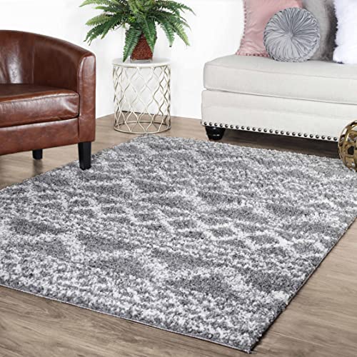 Photo 1 of ** NEW** Superior Indoor Area Rug Perfect for Bedroom, Laundry Room, Entryway, Office, Playroom, Nursery, Fluffy Carpet Cover, Modern Geometric Diamond Lattice Shag Rhea Collection, 5' x 7', Grey Ivory