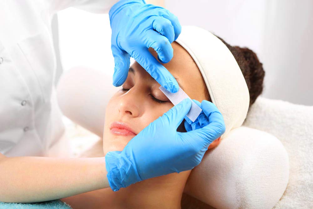 200 Pieces Non-Woven Hair Removal Wax Strips, Facial and Full Body Size (100 Large, 100 Small) & 100 Pieces Wooden Wax Applicator Sticks (50 Large, 50 Small)