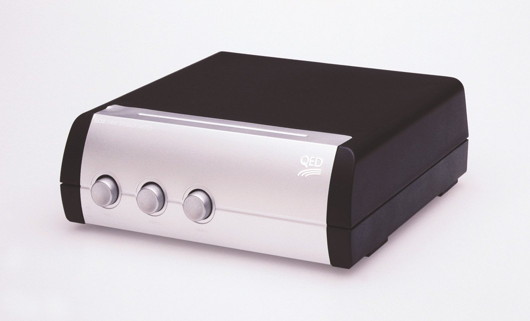 QED SS30 3 way speaker switch M