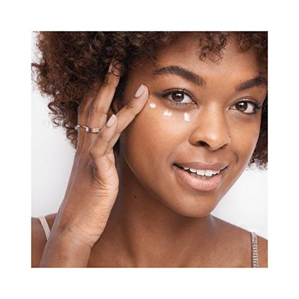 Olay Ultimate Eye Cream For Dark Circles with Colour Correcting Formula Suitable for All Skin Tones,15ml