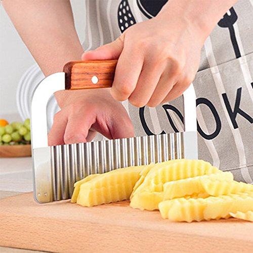 Bargain House Blade Potato Chip Cutter Wooden Handle Blade Slicer Crinkle Cutter Tool Stainless Steel Vegetable Crinkle Wavy Cutter Kitchen Tool Silver