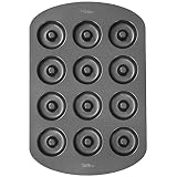 Wilton Medium Donut Pan, 12-Cavity