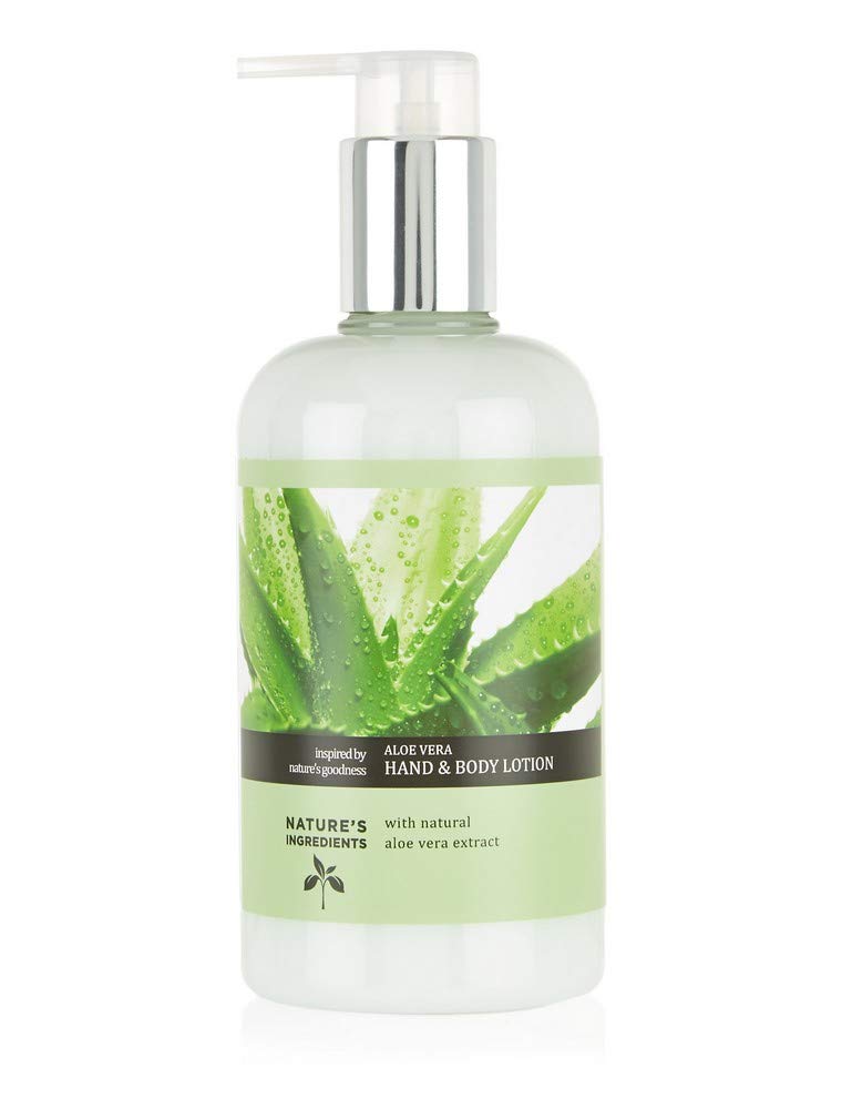 ruby woo red lipstick