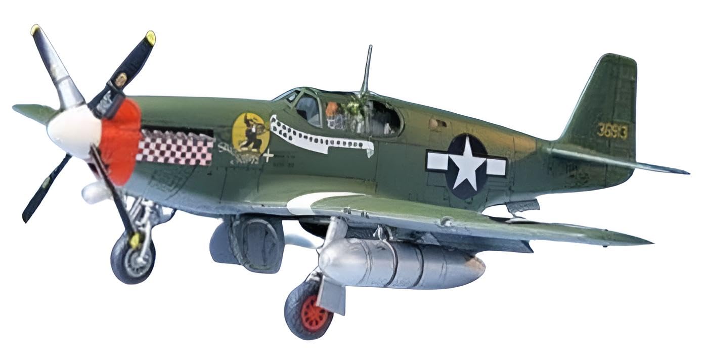 Tamiya 300061042 – 1:48 WWII US North America P-51B Mustang Model Aeroplane