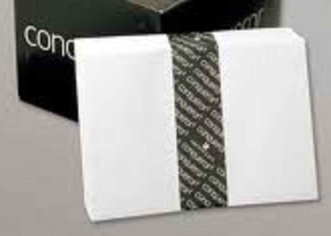 50 Conqueror Envelopes Brilliant White C5 (1/2 A4) Wove (Smooth)