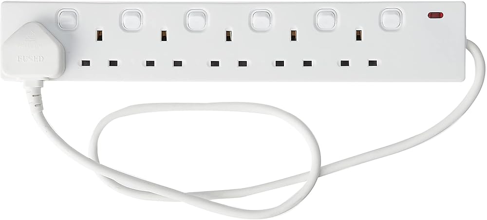 PRO ELEC 6 Gang Extension Lead 1m White Individually Switched Sockets UK Plug