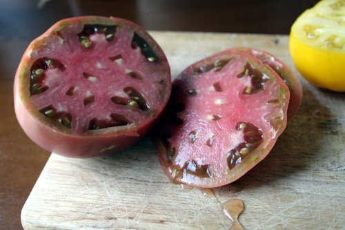 Black Krim Tomato Seeds- 75+ Seeds- Heirloom Variety- 2018 Seeds Black Krim Tomato Seeds- 75+ Seeds- Heirloom Variety- 2018 Seeds
