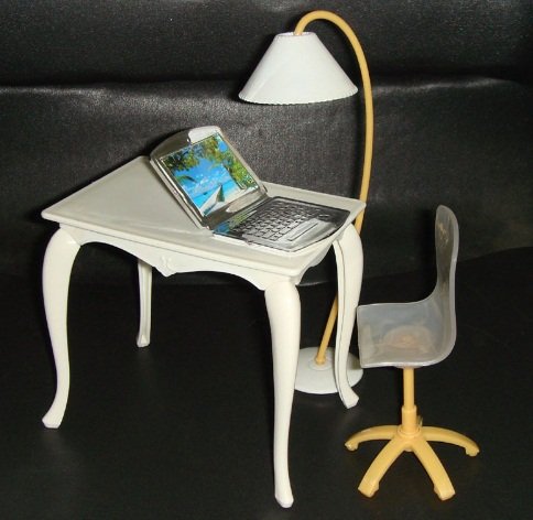 Dollhouse Miniature Plastic 4 pcs Set Office Accessory Table Chair PC Lamp for 29 cm Dolls Play Set Furniture Supply Dollhouse best gift