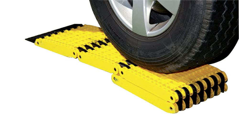 Uniko 6-in-1 folding car ramp, foldaway plastic sand ladder