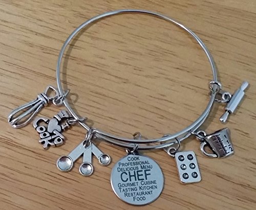 Chef bracelet, Chef jewelry, kitche charm bracelet, I love to cook bracelet, rolling pin, Cake Mold Baking Pan, Measuring spoon, Measuring cup, Egg Beater, Chef charm bracelet, Chef bangle bracelet