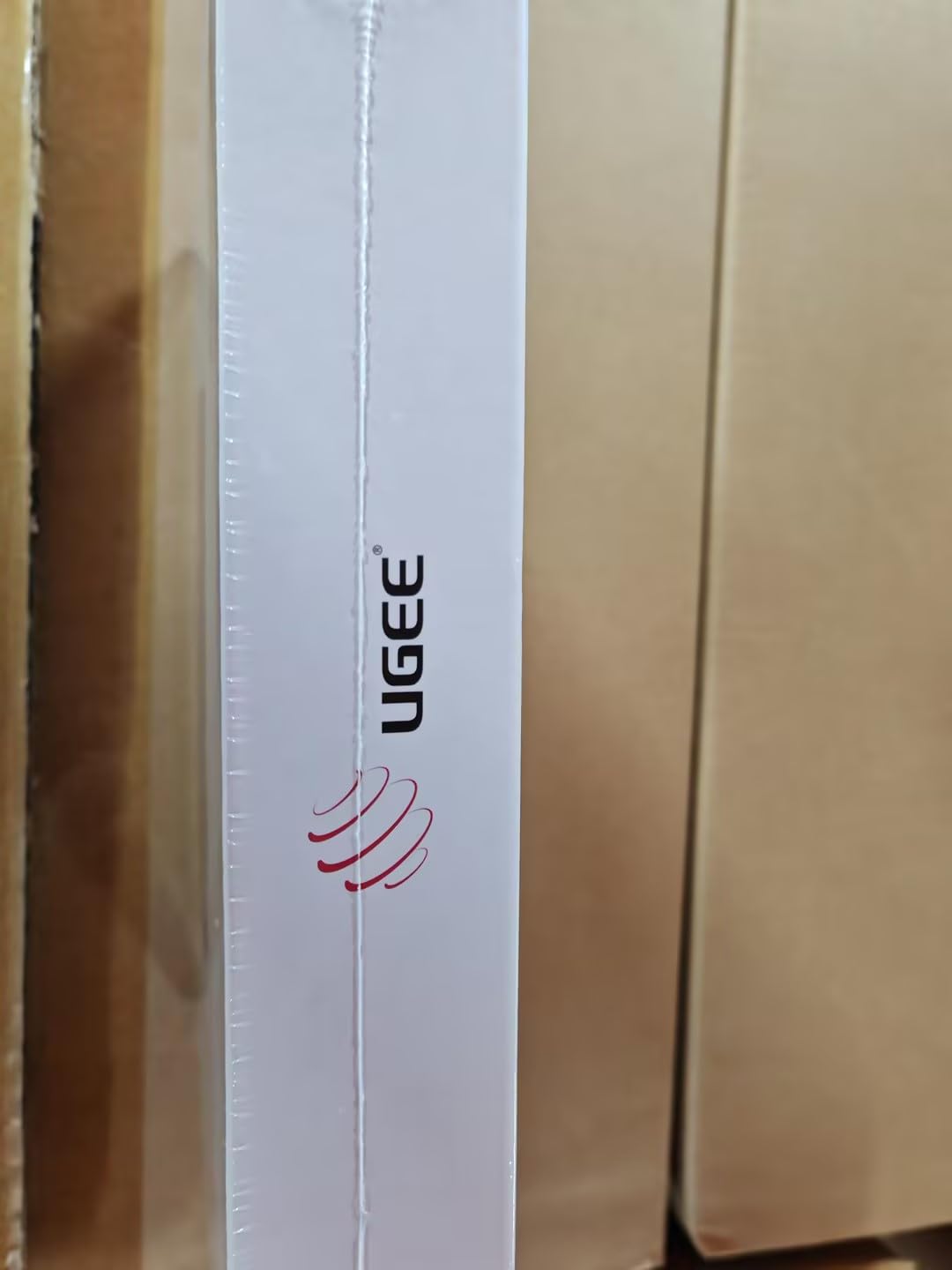 UGEE S640 Graphics Drawing Tablet, Digital Draw Art Pad with Pen Battery-Free Stylus Tilt Function 8192 Levels Pressure Sensitivity 10 Express Keys for Mac, Windows PC and Android