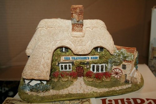 Lilliput Lane ** Thatcher's Rest ** L0092