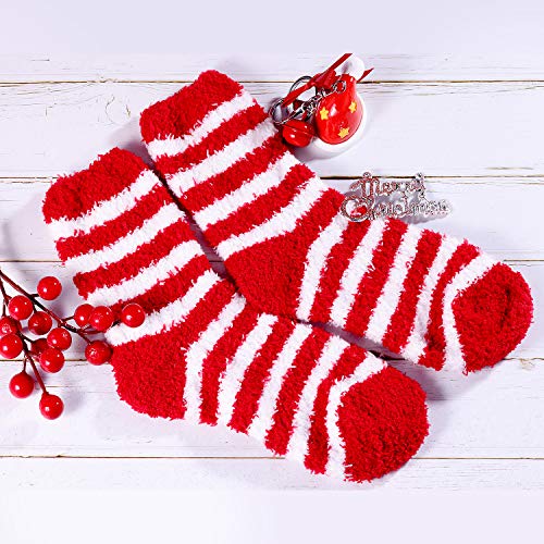 BODY & EARTH Bath and Body Gift Set - 9 Piece of Christmas Bath Gift Sets for Women,Cinnamon Apple Spice with Shower Gel,Body Lotion,Hand Cream,Bath Bomb,Socks and More