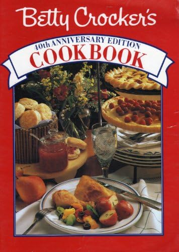 Betty Crocker's New Picture Cook Book: Betty Crocker. Decorations
