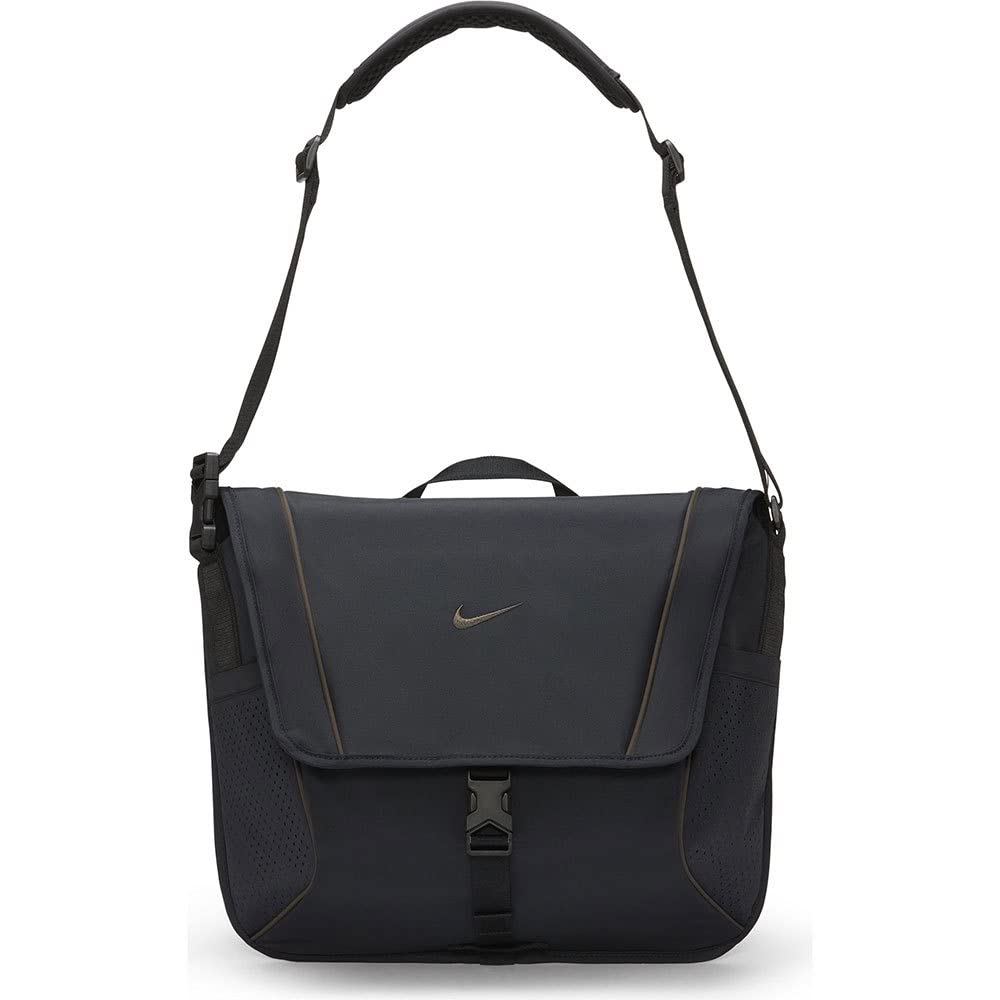 sportswear essentials bag