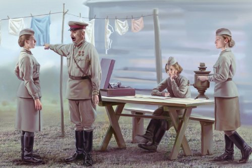 ICM Models Soviet Military Servicewomen 1939-1942 Building Kit