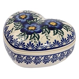 Traditional Polish Pottery, Handcrafted Ceramic Heart-Shaped Box (275ml), Boleslawiec Style Pattern, D.401.PANSY