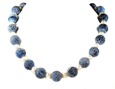 Außergewöhnliche Edelsteinkette aus Fossilachat mit Süsswasserperlen