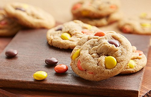 image for REESE'S PIECES Candy, Peanut Butter Candy in a Crunchy Shell, 10.5 Oun