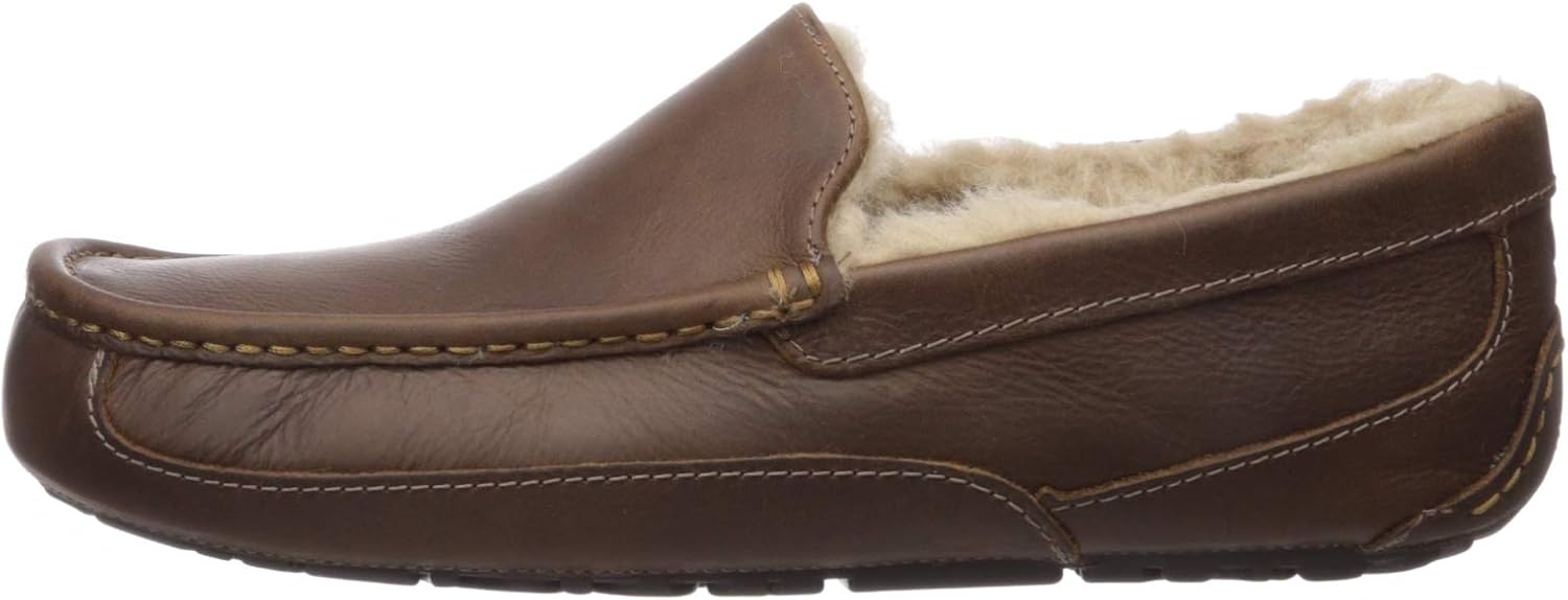  | UGG Men's Ascot Slipper | Slippers