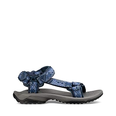 teva sandals for walking