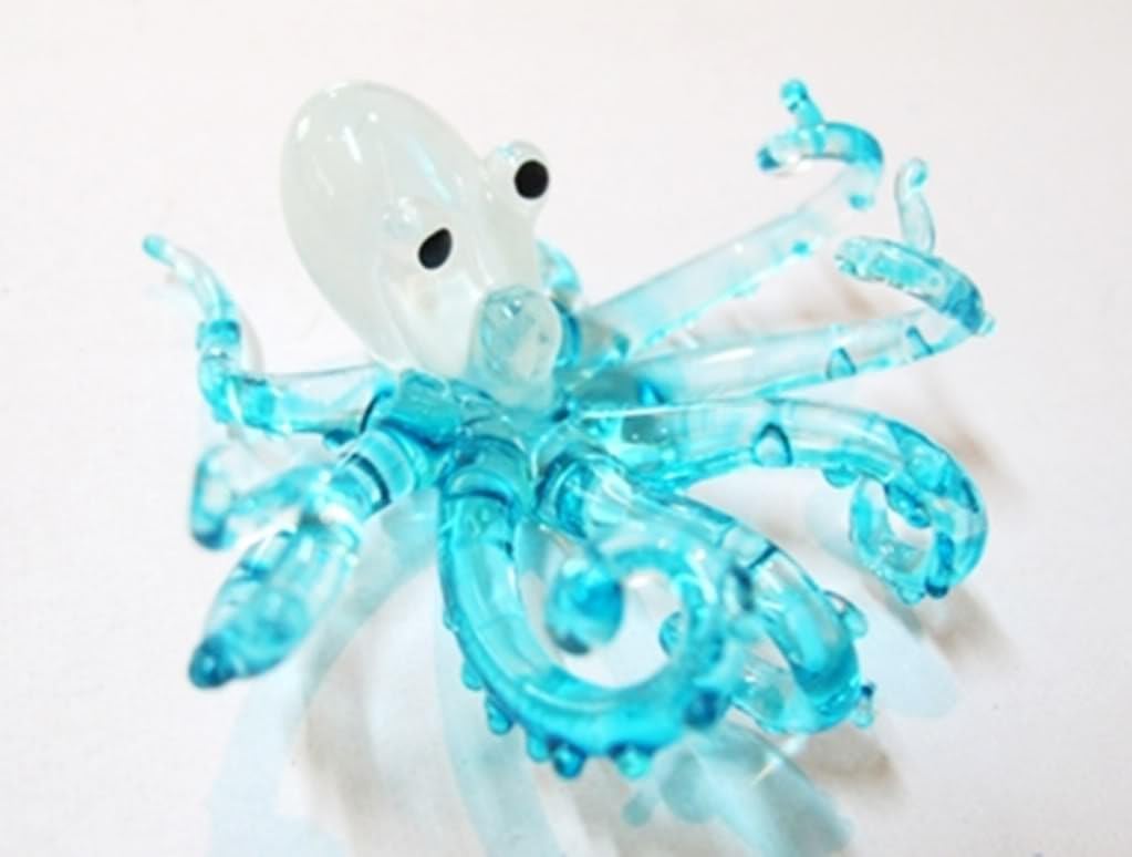 ChangThai Design Lampwork COLLECTIBLE MINIATURE HAND BLOWN Art GLASS Small Octopus, Blue FIGURINE