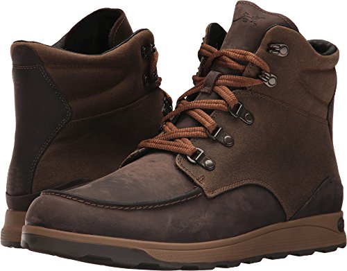 chaco men's hiking boots